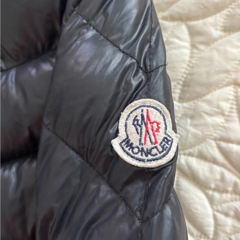 SALE‼️MONCLER Down Black Puffer Jacket with adjustable hood size 1 - Picture 2 of 16